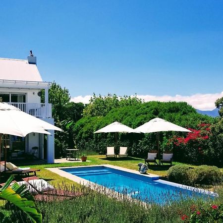 Explorer Guesthouse Somerset West Bagian luar foto