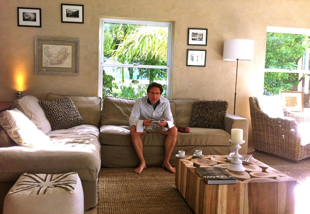 Explorer Guesthouse Somerset West Bagian luar foto